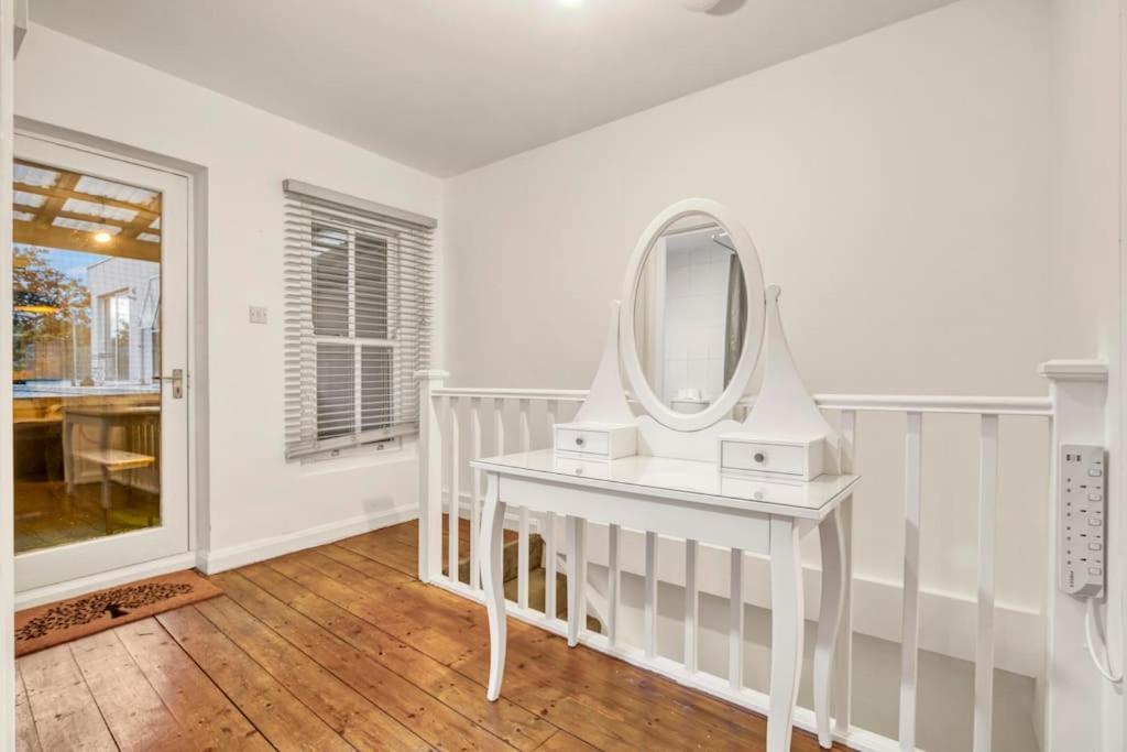 Apartment In Shoreditch/ Old St ลอนดอน ภายนอก รูปภาพ